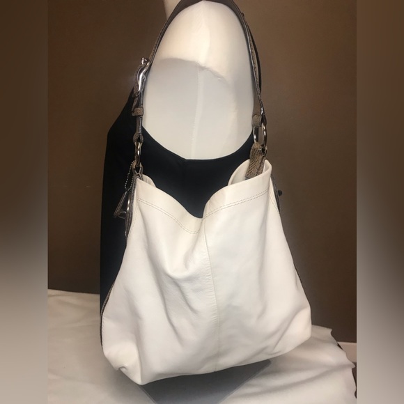 Vintage off white leather coach purse with brown strap - Picture 3 of 11